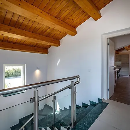 Shalamu Luxury アパート ロゾリーニ