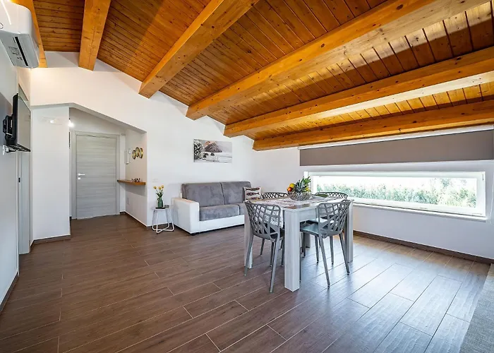 Shalamu Luxury 公寓 *